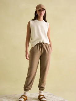 Joules Holly Regular Fit Knitted Vest Cream