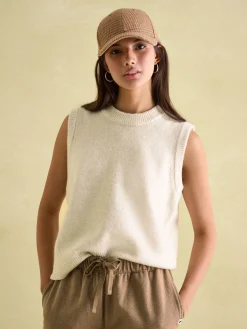 Joules Holly Regular Fit Knitted Vest Cream