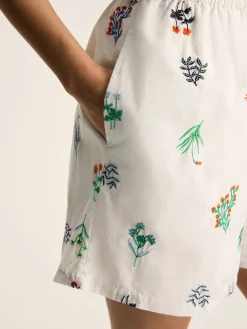 New Joules Iris White Ground Embroidered Shorts WhiteGround