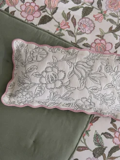 Outlet Joules Juliette 100% Cotton Scalloped Embroidered Cushion Cream